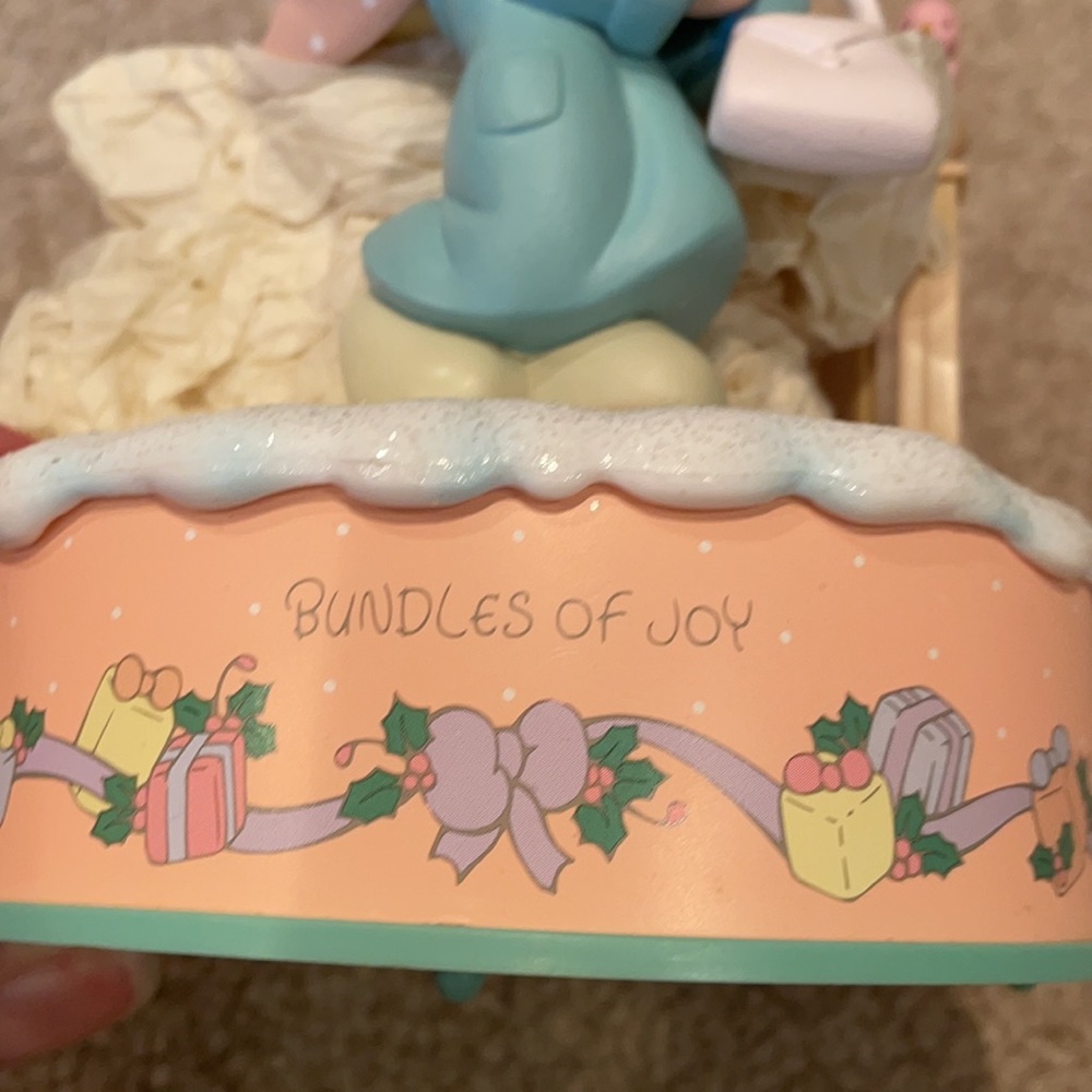 Precious Moments Bundles of Joy action musical figurine. NWT. - Picture 8 of 13